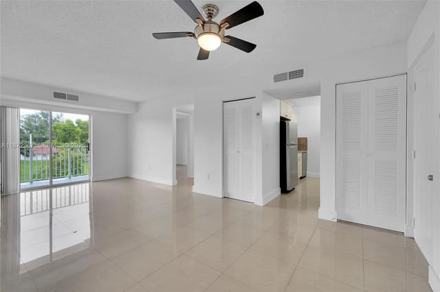 8260 SW 210th Street 201, Cutler Bay, FL 33189