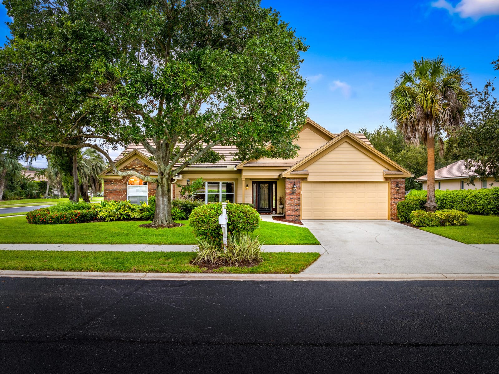 412 SW Mimosa Cove, Port St. Lucie, FL 34986
