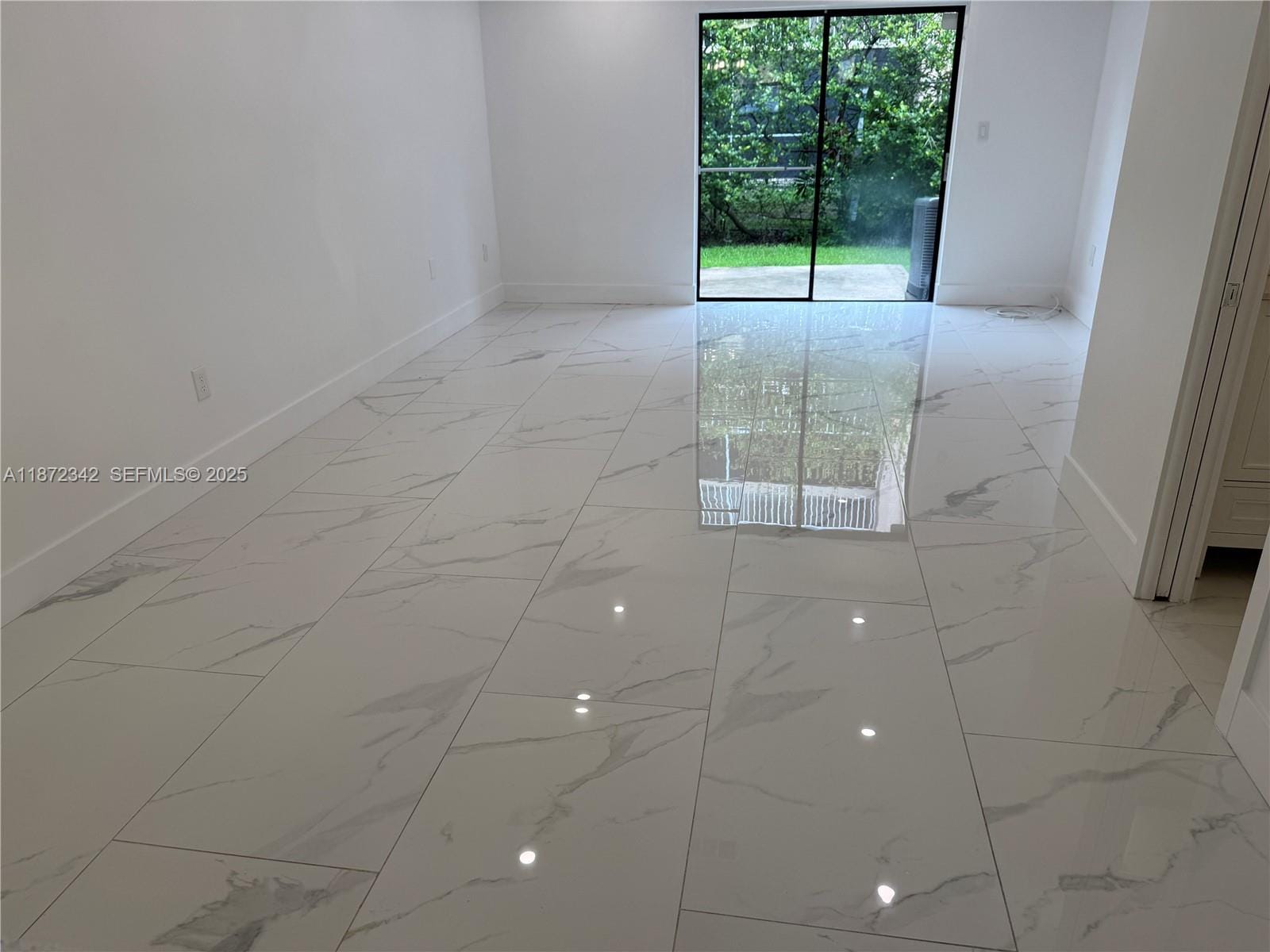 6850 NW 173rd Drive 103, Hialeah, FL 33015 photo 2
