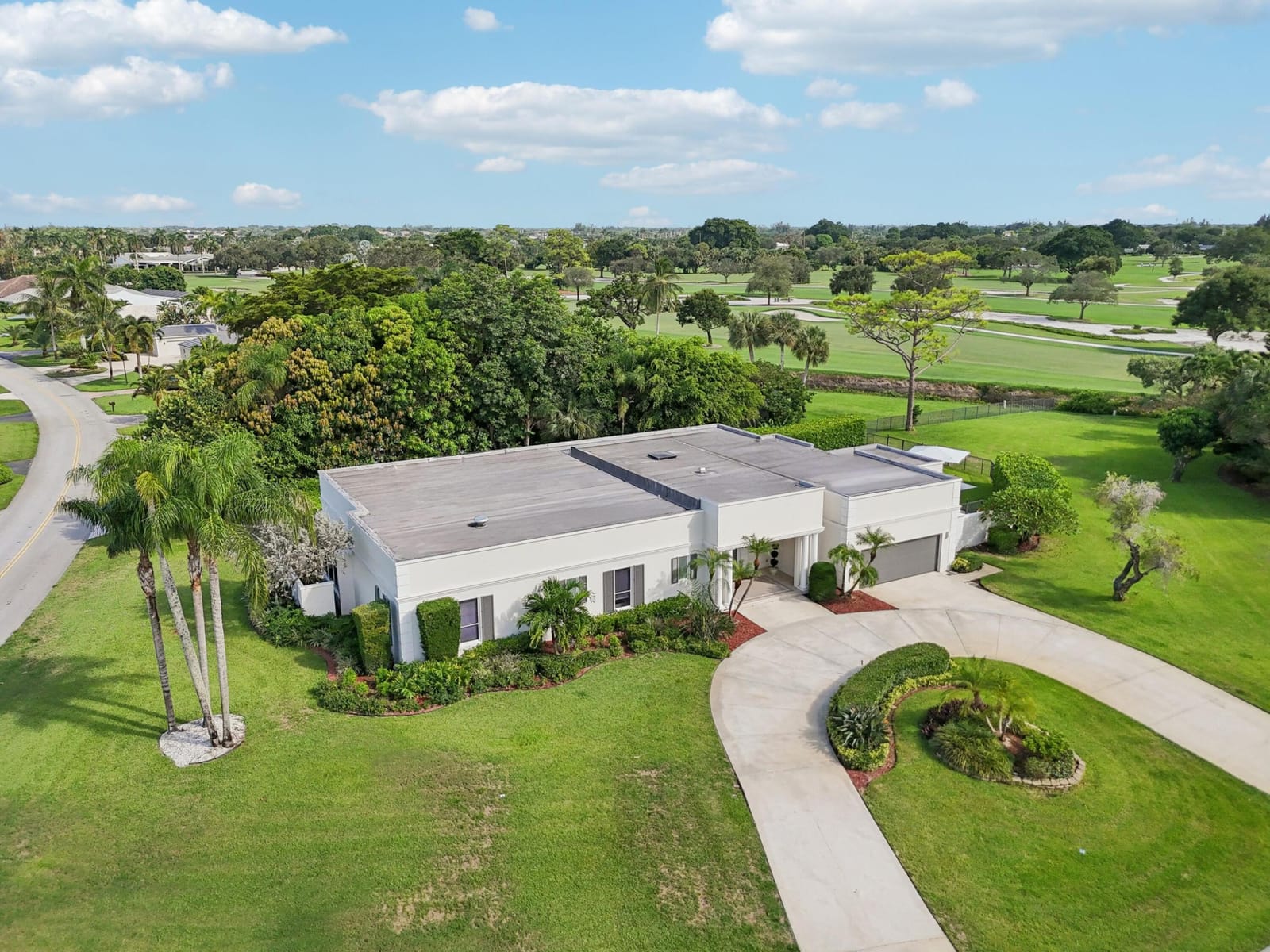257 N Country Club Drive — photo 4