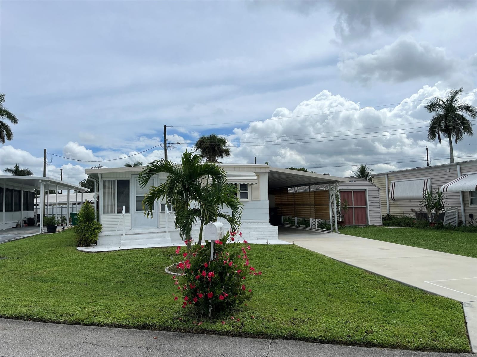 1910 SW 85th Terrace, Davie, FL 33324