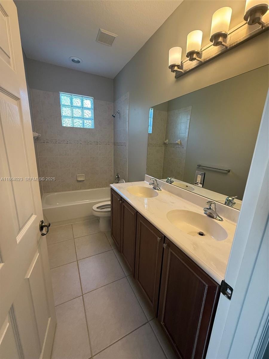 1061 Grove Park Circle, Boynton Beach, FL 33436 photo 9