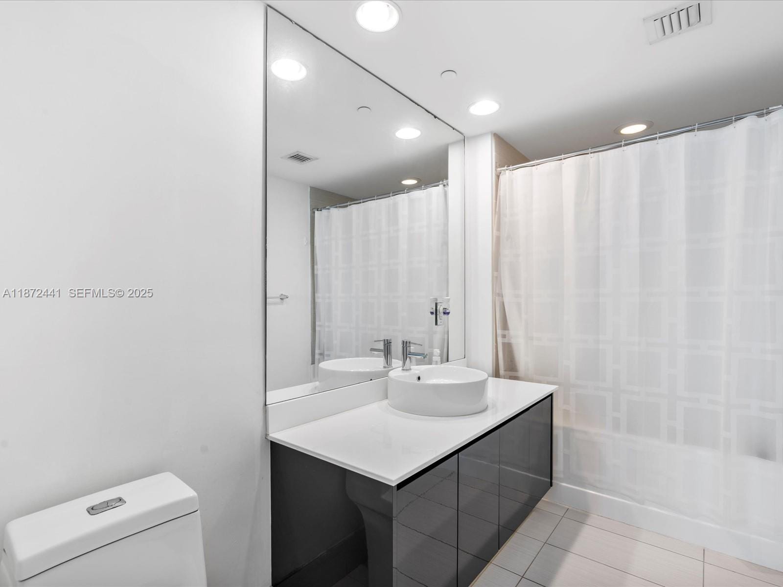 31 SE 6th Street 802, Miami, FL 33131 photo 26