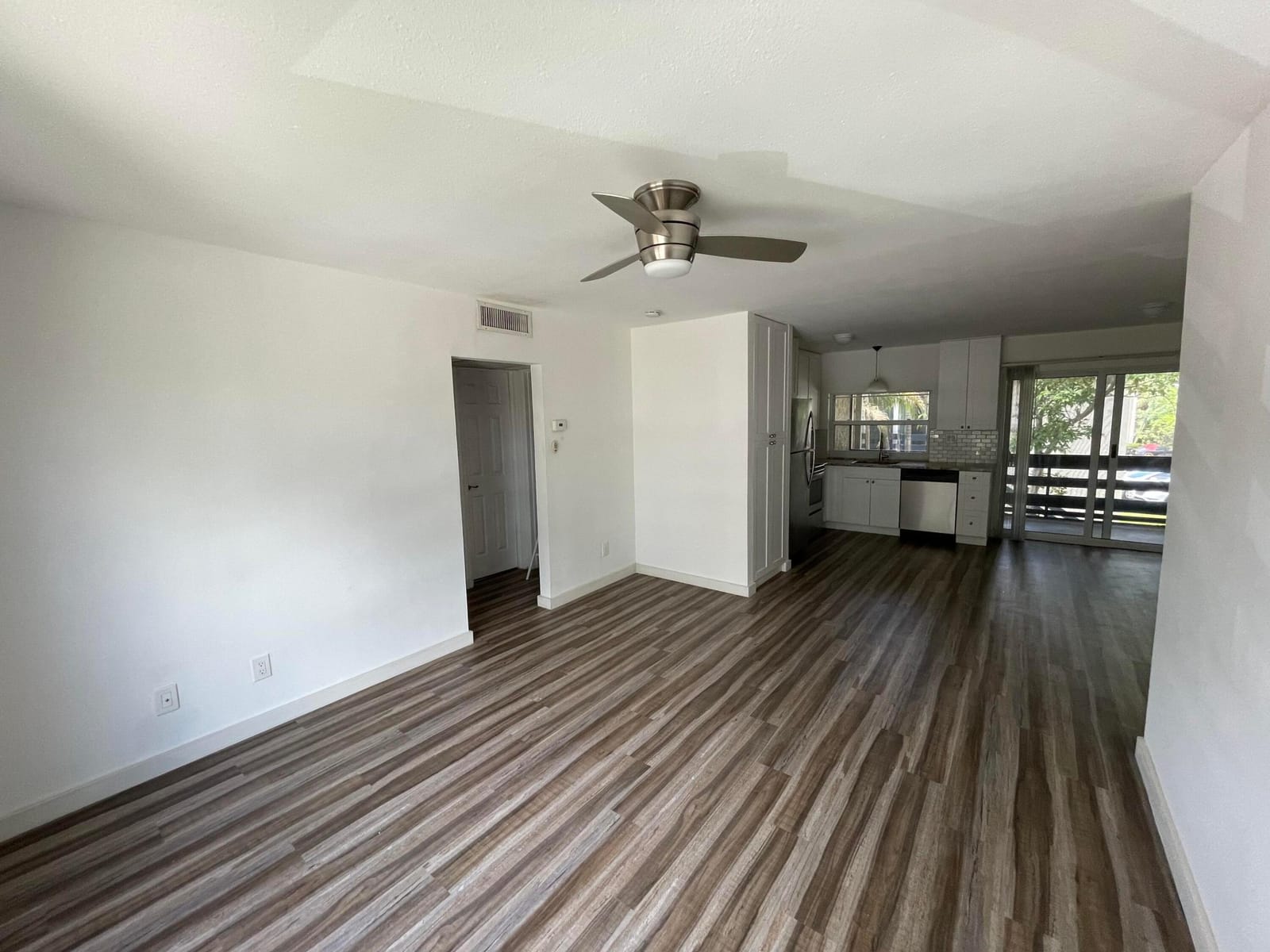 5348 NE 6th Avenue G11, Oakland Park, FL 33334 photo 3