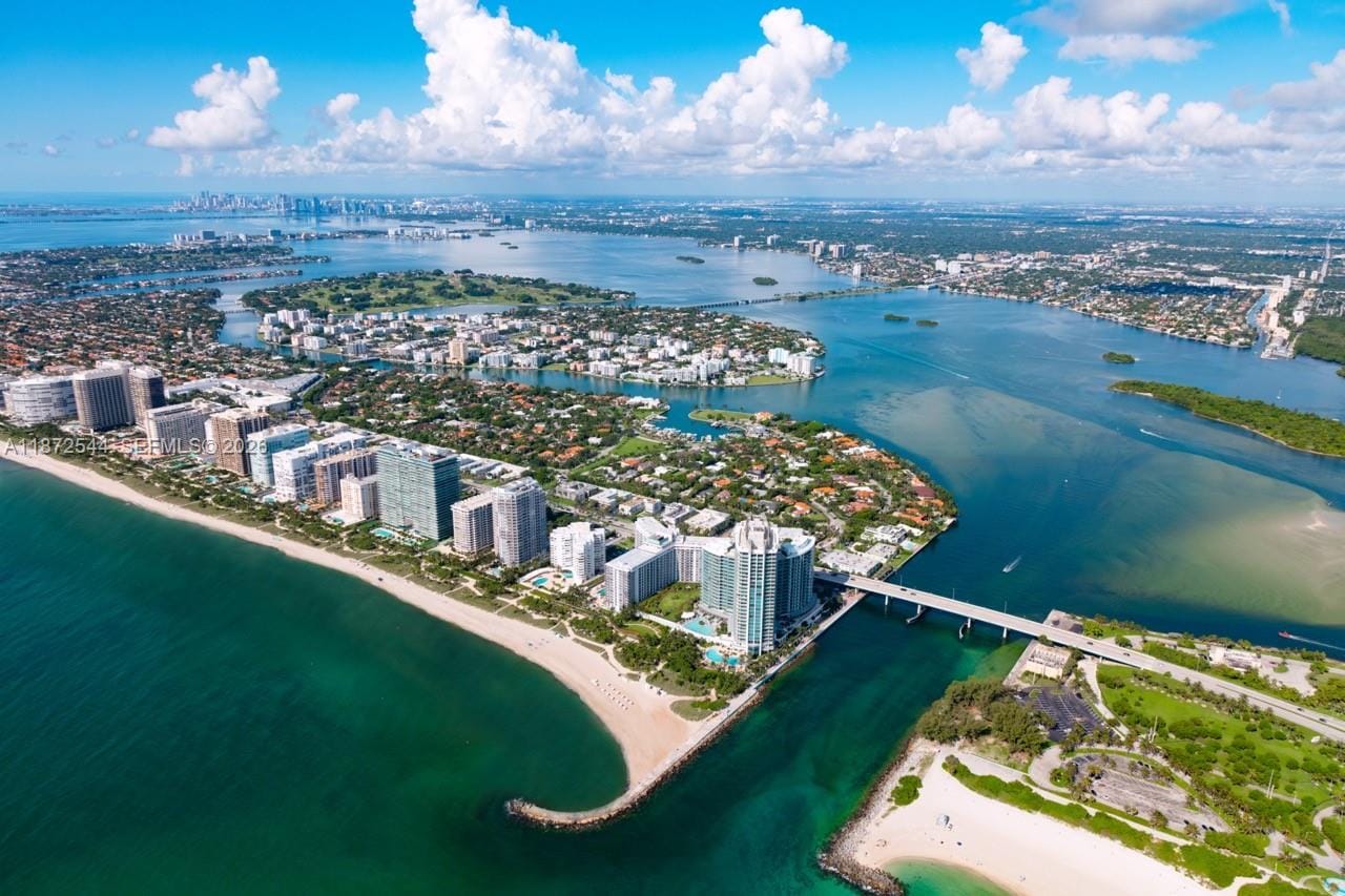 9901 W Bay Harbor Drive 403 — photo 4