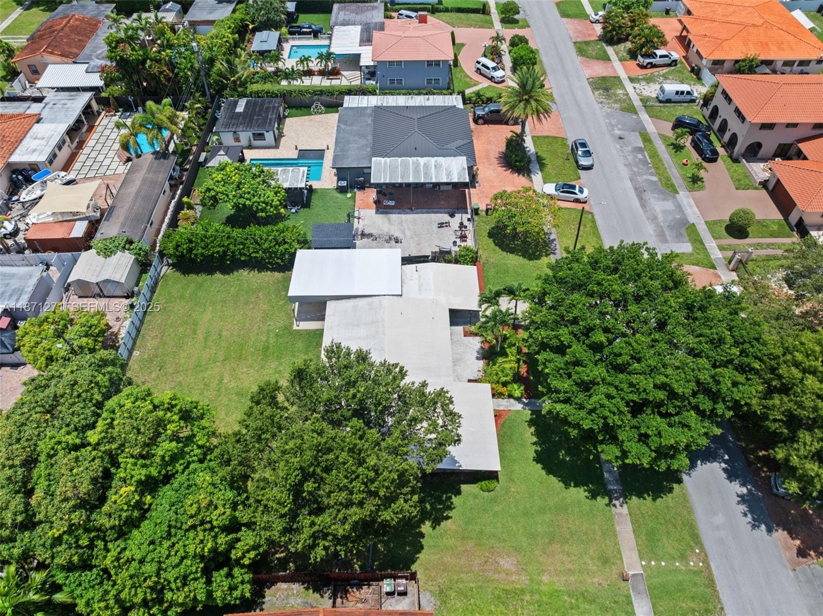 138 W 52nd Street, Hialeah, FL 33012 photo 2