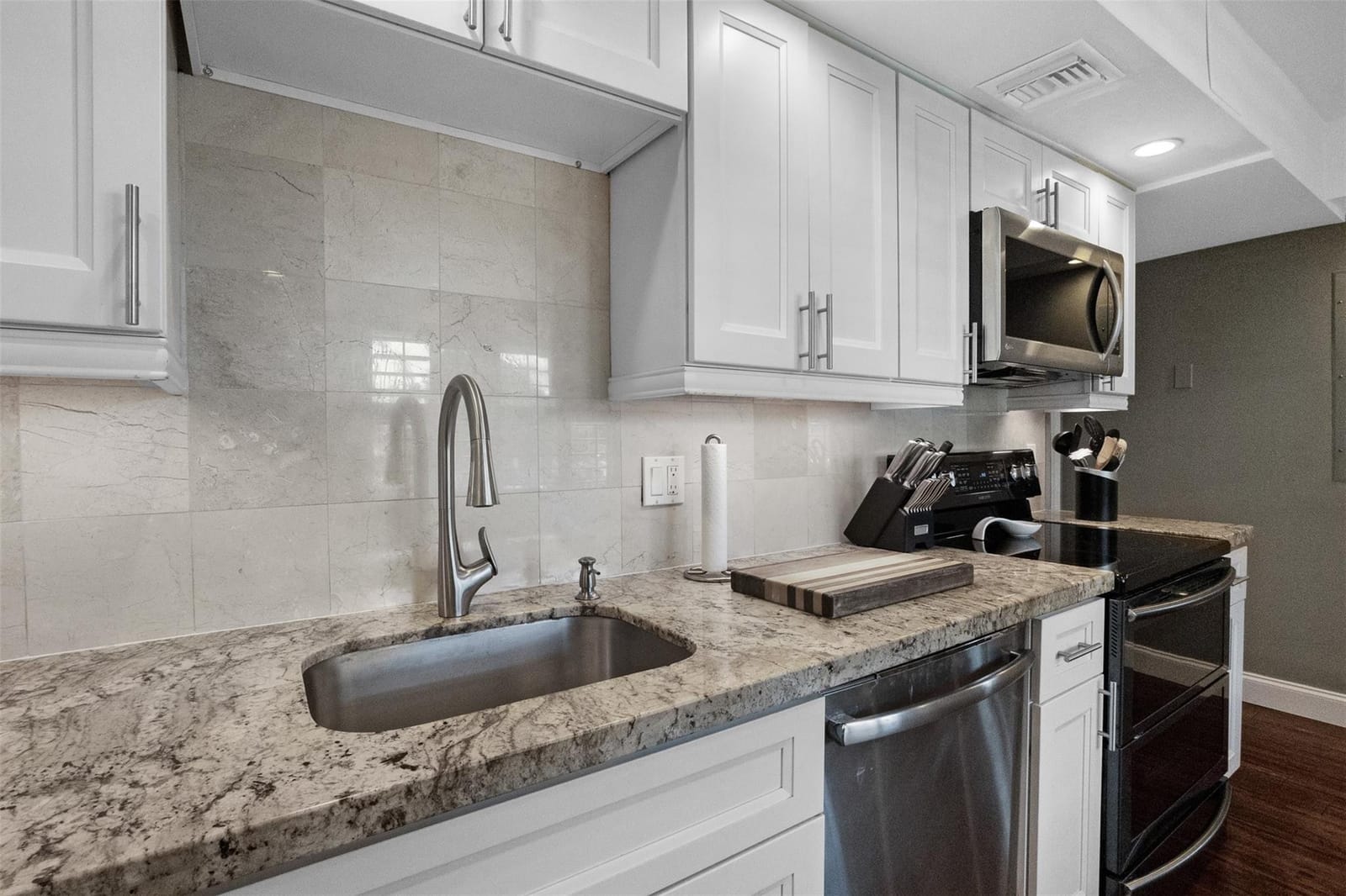 3095 N Course Drive 203, Pompano Beach, FL 33069 photo 17