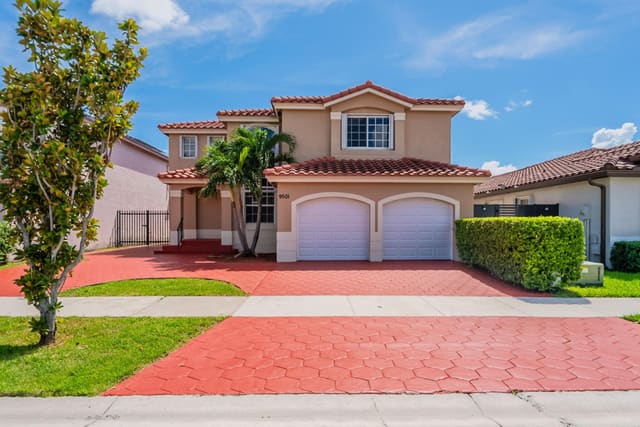 9501 SW 155th Avenue, sold in Highlands At Kendall, Miami, FL