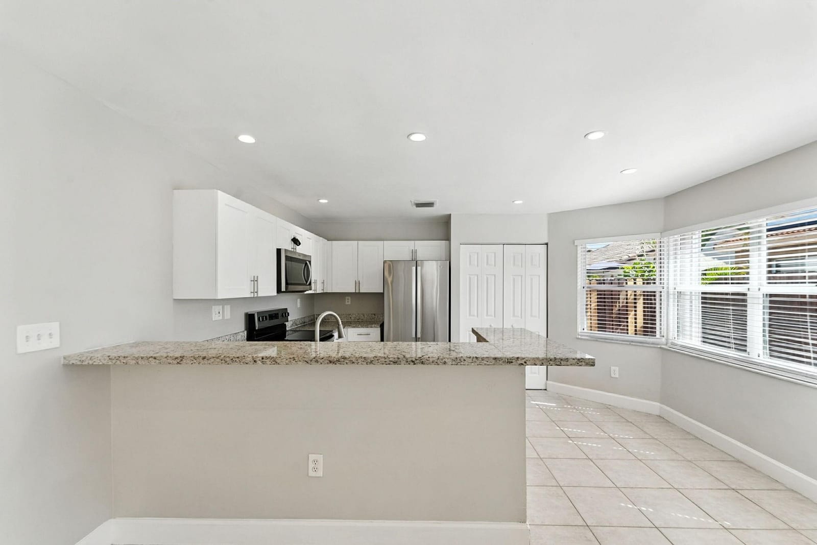 9501 SW 155th Avenue — photo 3