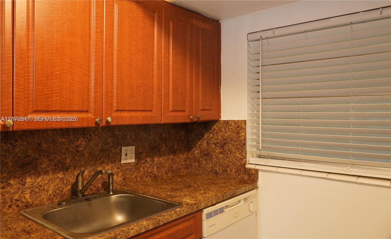 11855 NE 19th Drive 10 — photo 5