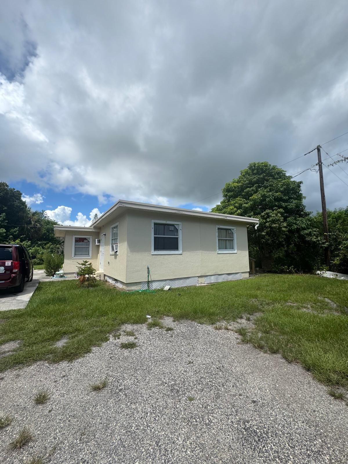 2805 S 25th Street, Fort Pierce, FL 34981