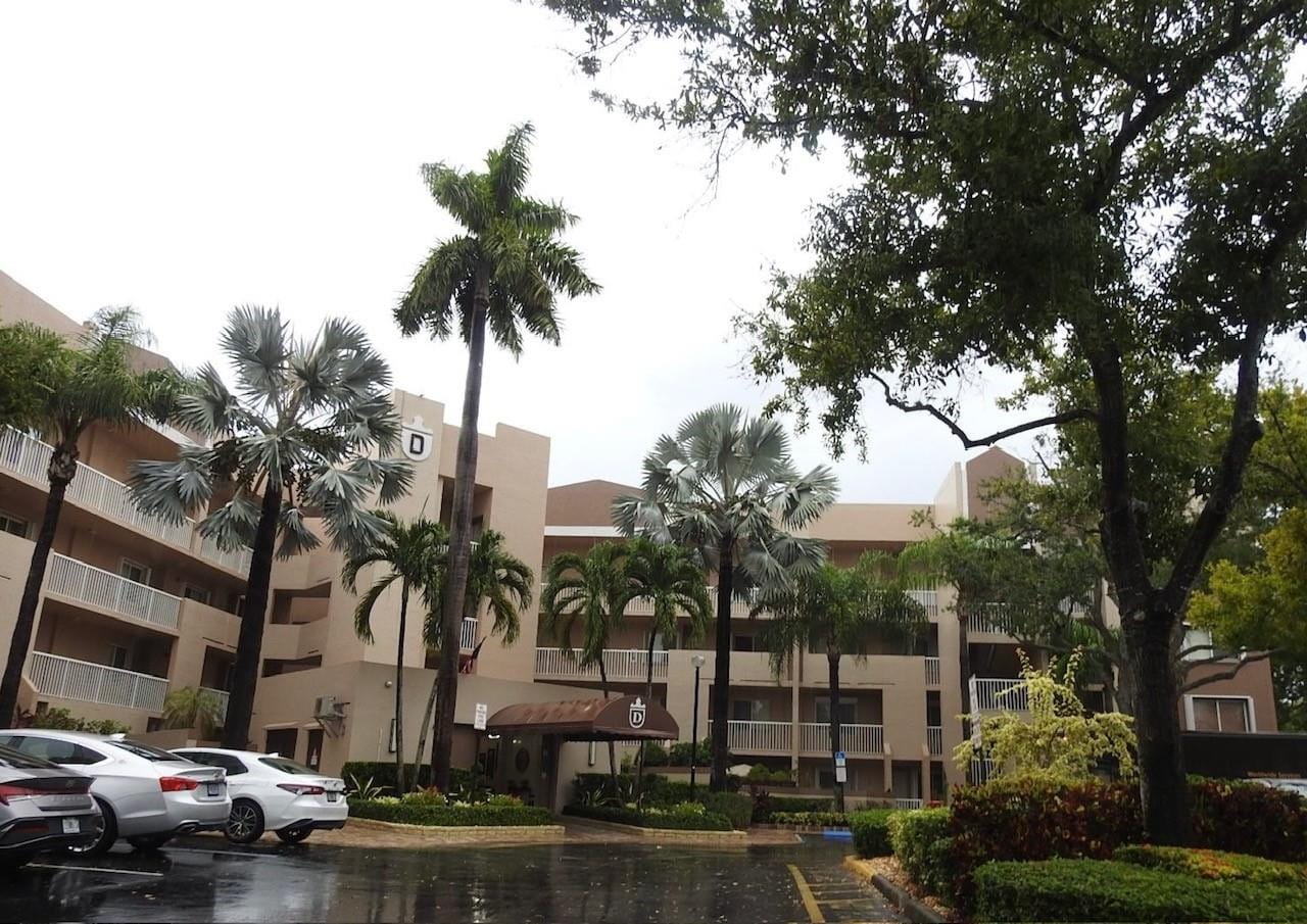 7641 Granville Drive 209, Fort Lauderdale, FL 33321