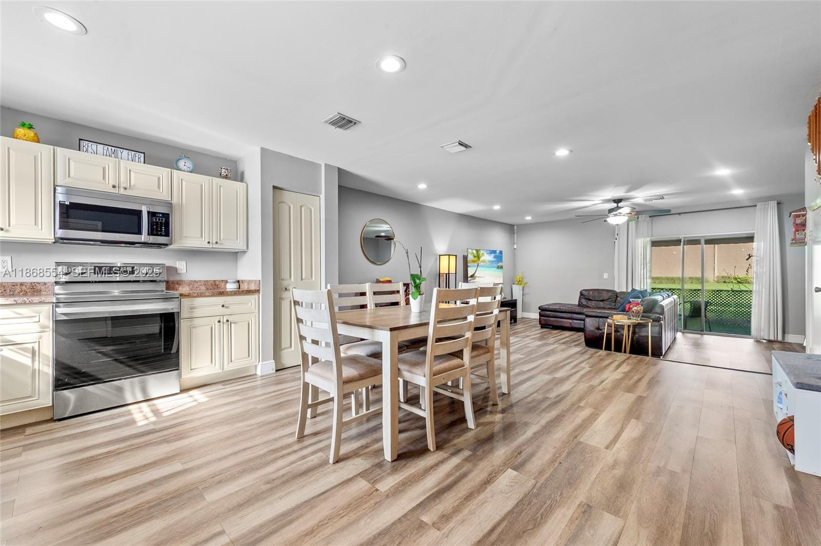 7068 Woodmont Avenue, Tamarac, FL 33321 photo 4