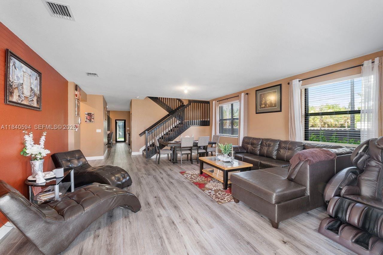 11886 SW 234th Street — photo 3