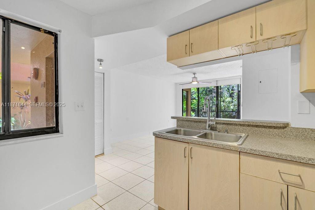 15495 N Miami Lakeway N 101-4 — photo 11