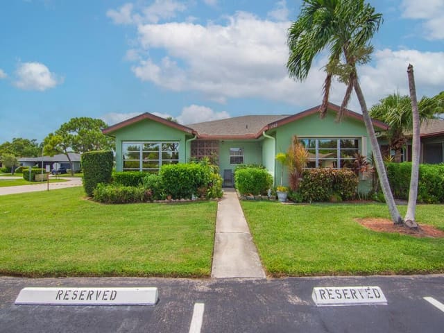1702 Lakefront Boulevard B, Fort Pierce, FL 34950