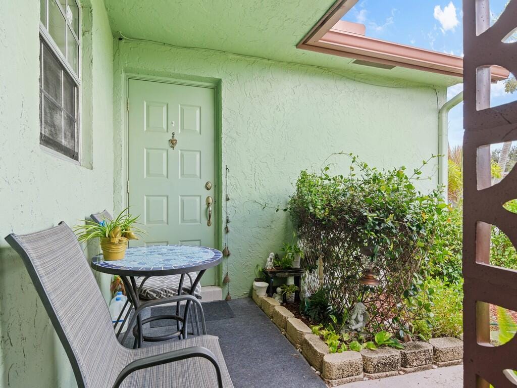 1702 Lakefront Boulevard B, Fort Pierce, FL 34950 photo 2