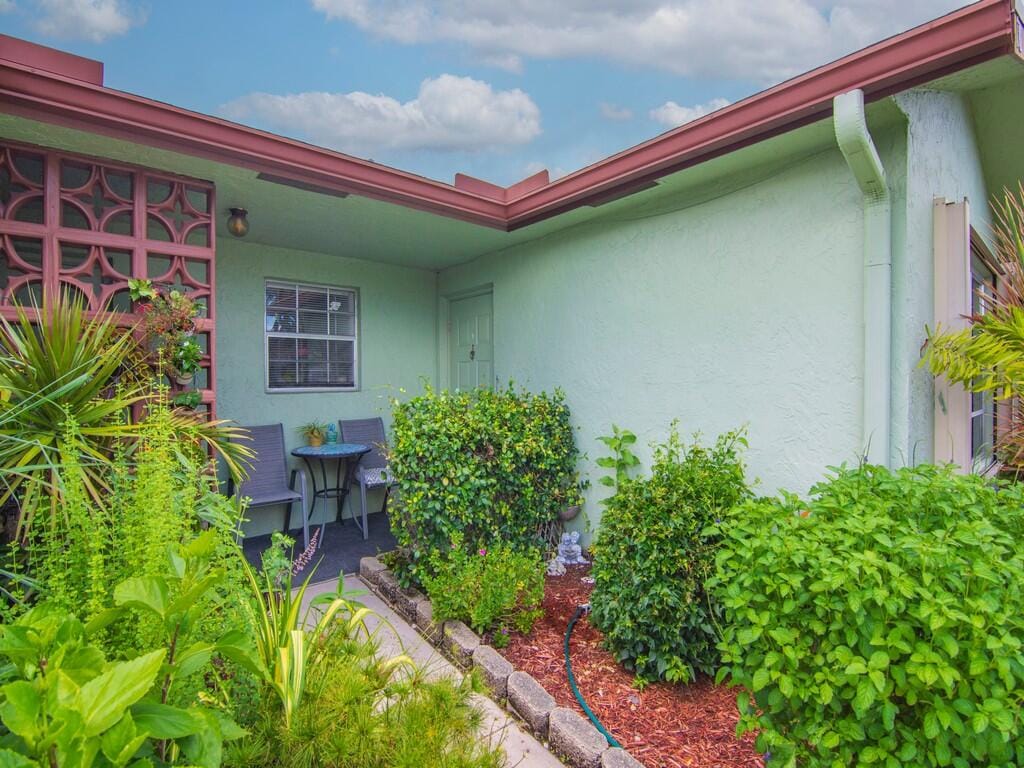 1702 Lakefront Boulevard B, Fort Pierce, FL 34950 photo 3