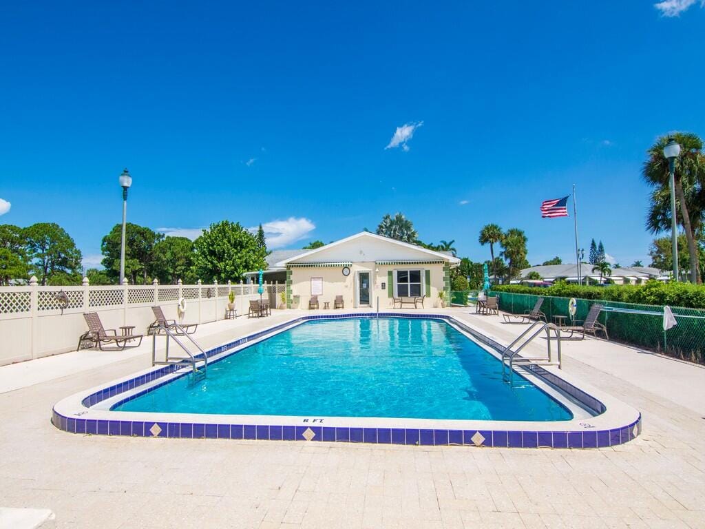 1702 Lakefront Boulevard B, Fort Pierce, FL 34950 photo 24
