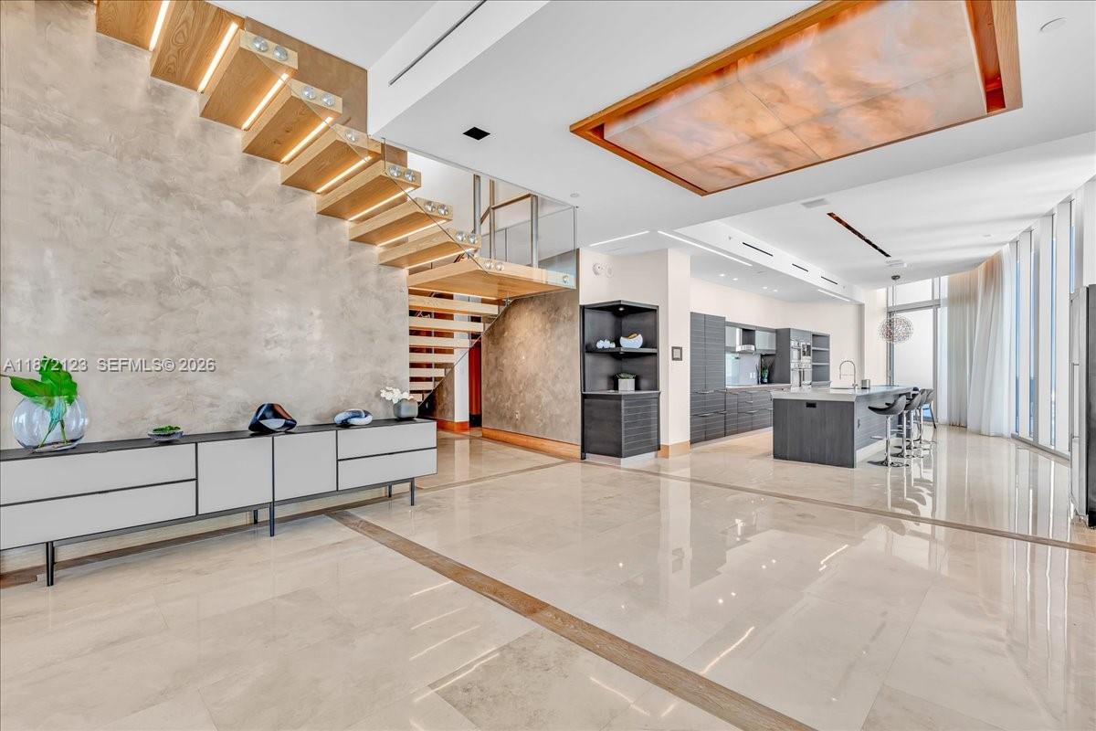 200 Biscayne Boulevard Way PH 5401, Miami, FL 33131, Miami