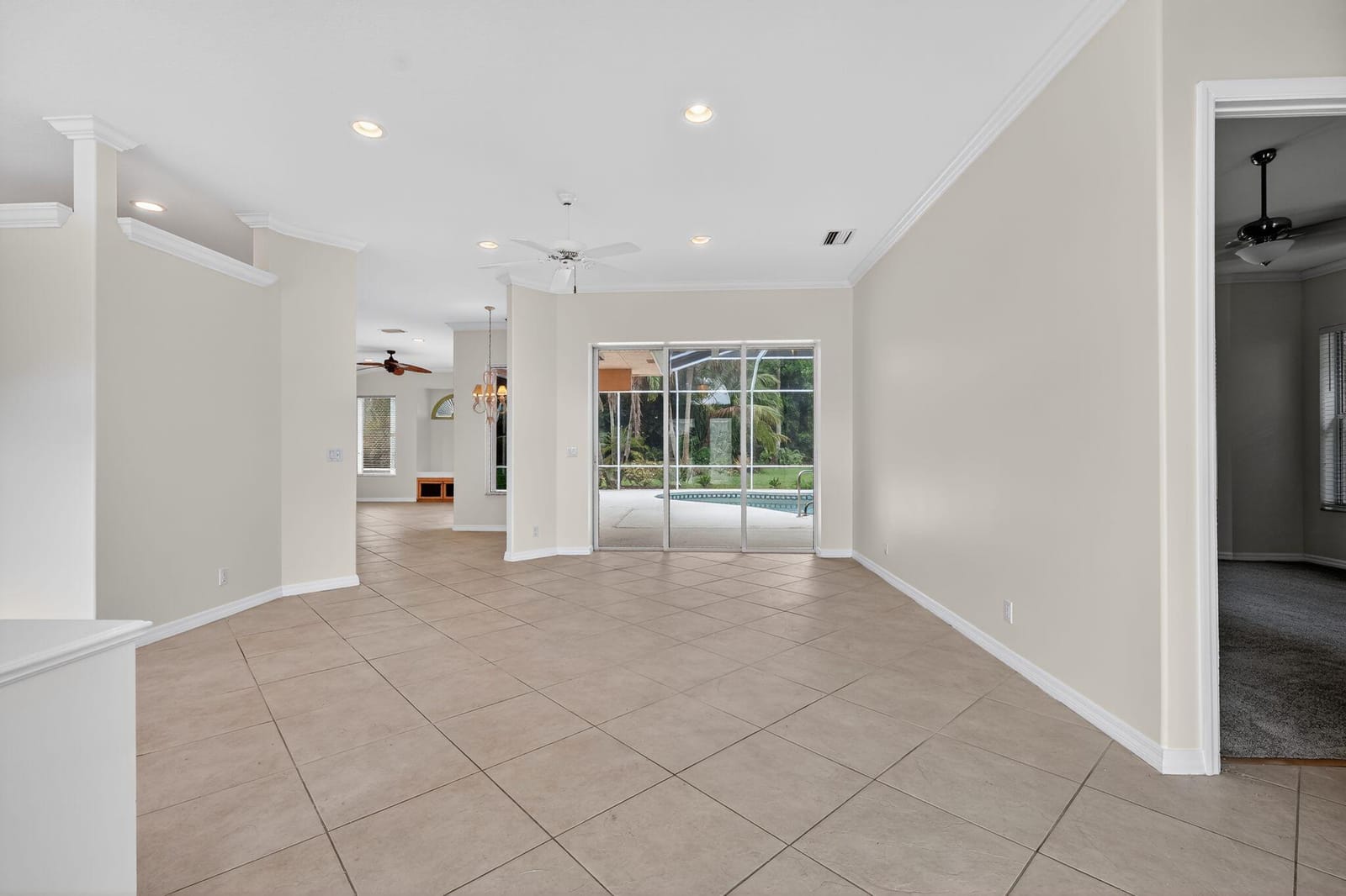 8381 SE Woodcrest Place — photo 8