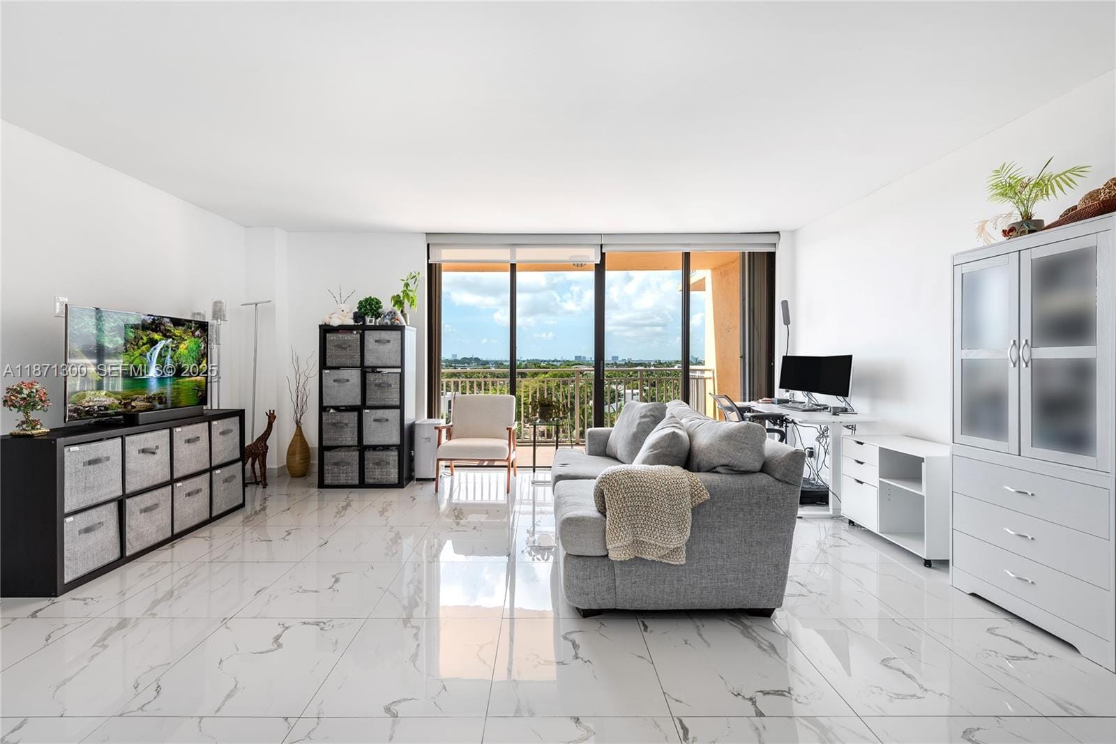 2450 NE 135th Street 607, North Miami, FL 33181 photo 11