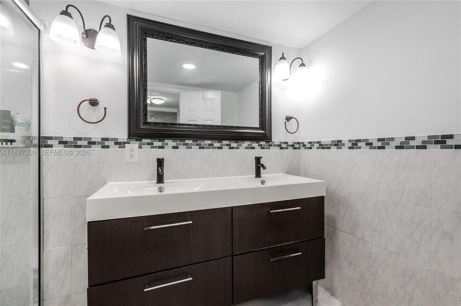 2450 NE 135th Street 607, North Miami, FL 33181 photo 22