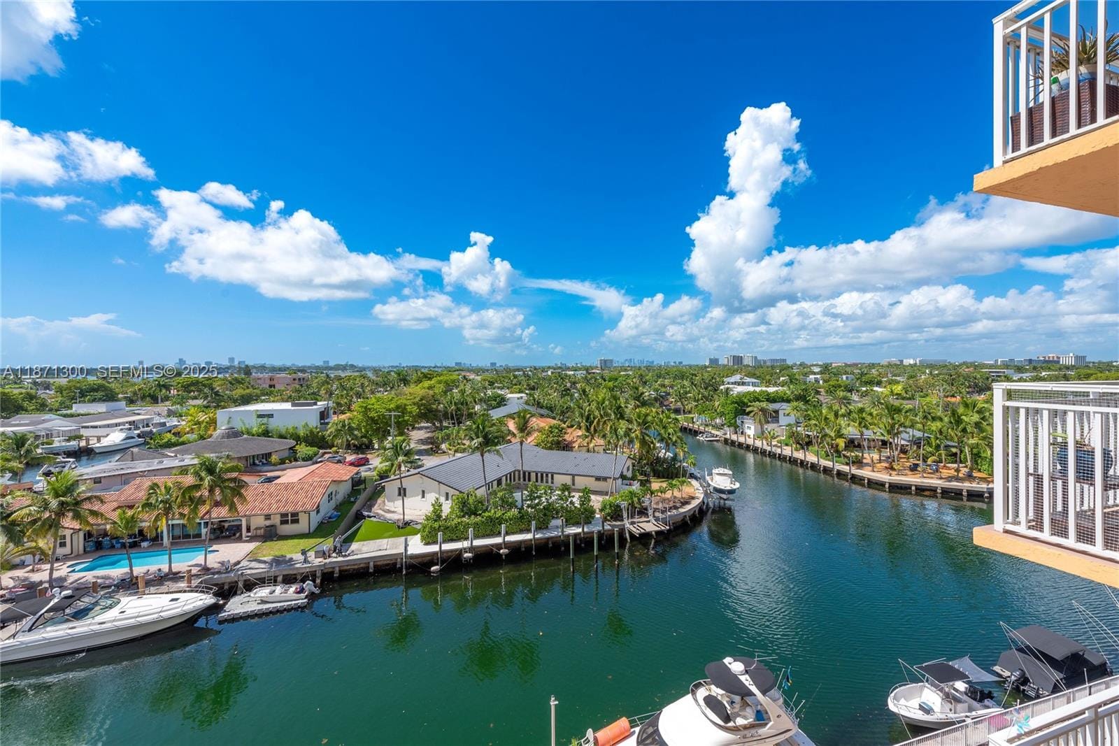 2450 NE 135th Street 607, North Miami, FL 33181 photo 4