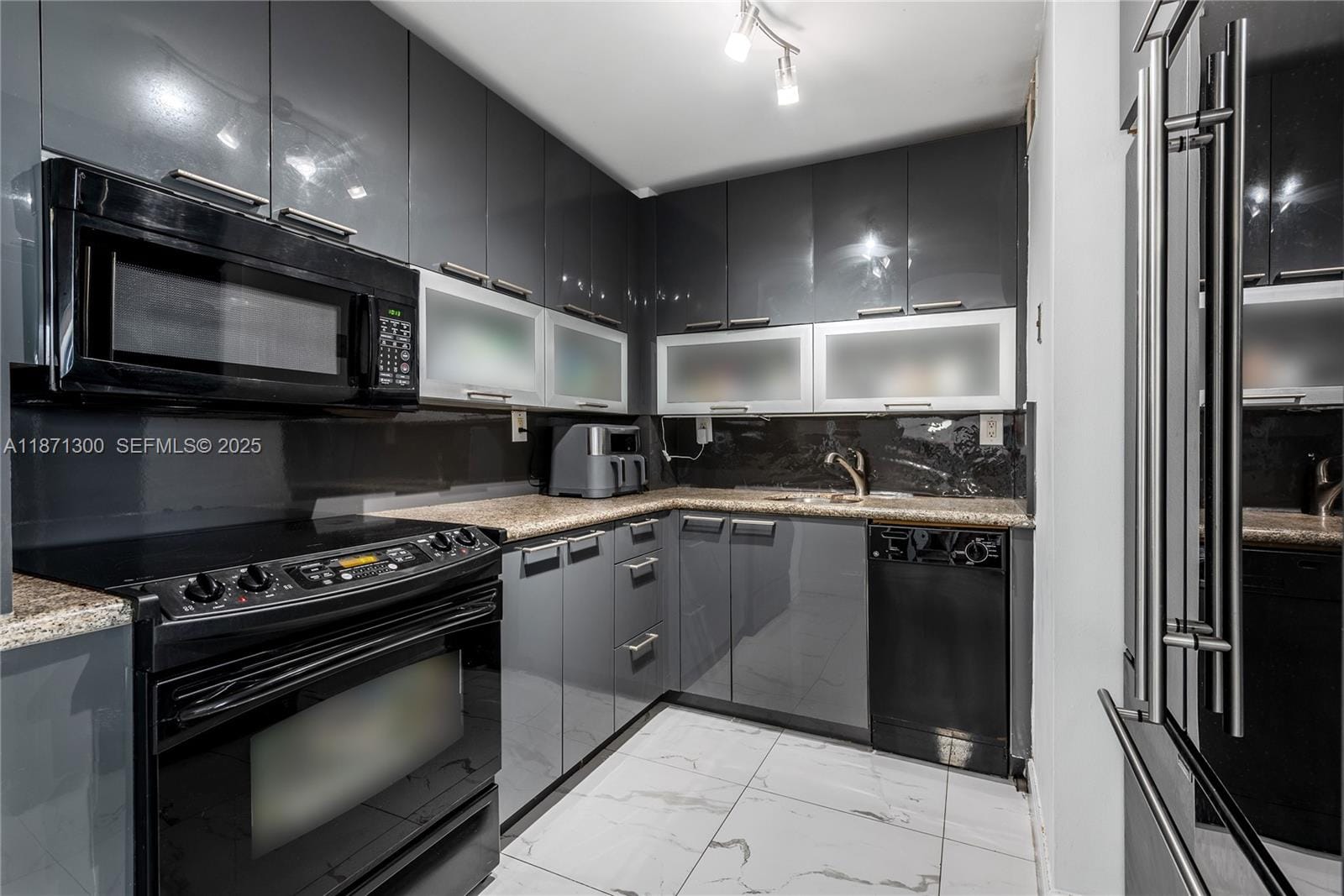 2450 NE 135th Street 607, North Miami, FL 33181 photo 7