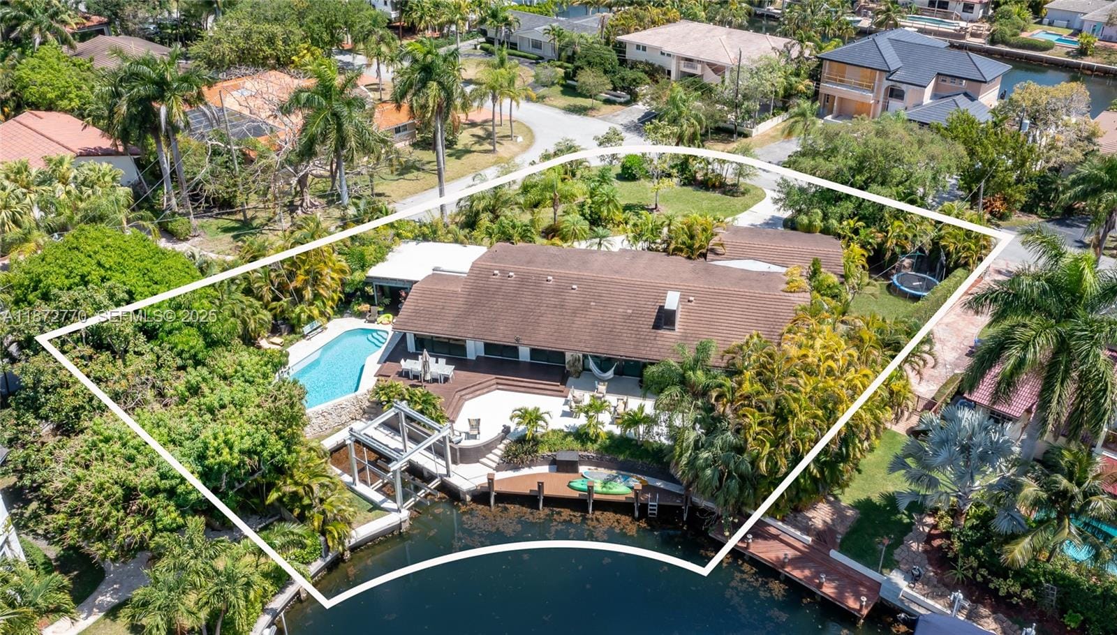 1240 Campamento Avenue, Coral Gables, FL 33156 photo 3