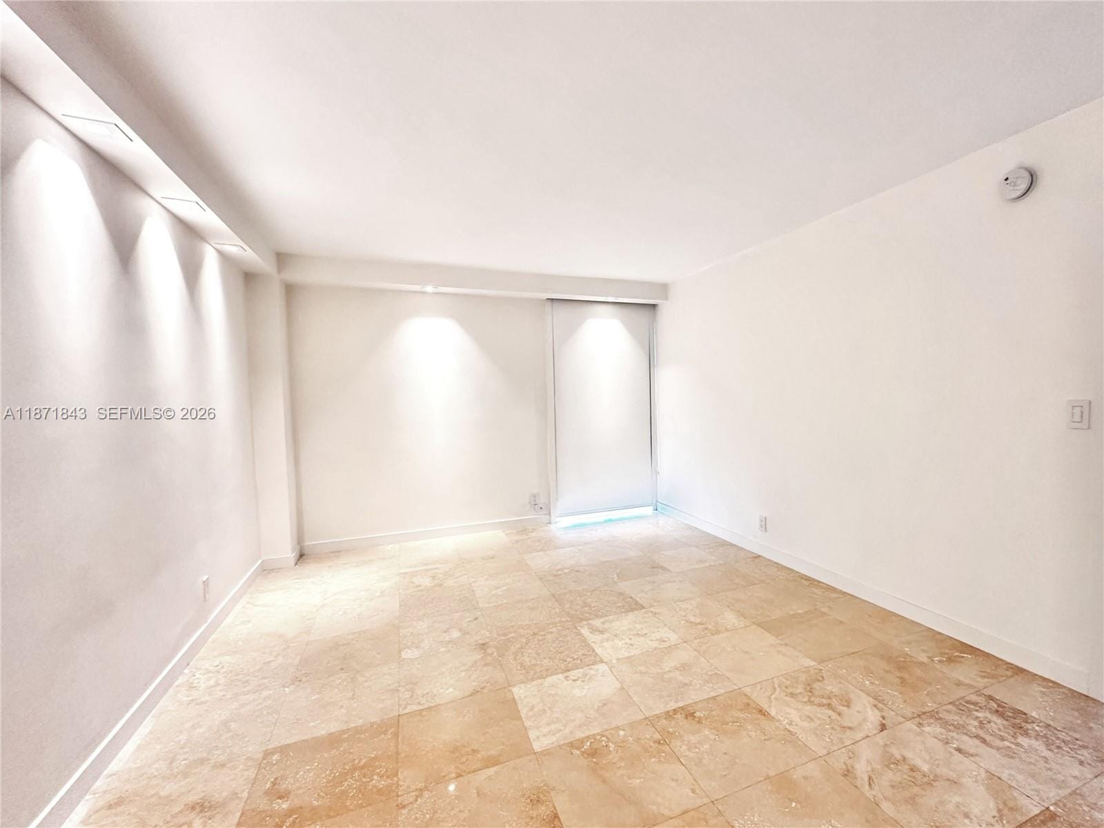 3301 N Country Club Drive 410 — photo 8