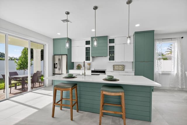 601 N Loxahatchee Drive, sold in Pine Gardens, Jupiter, FL