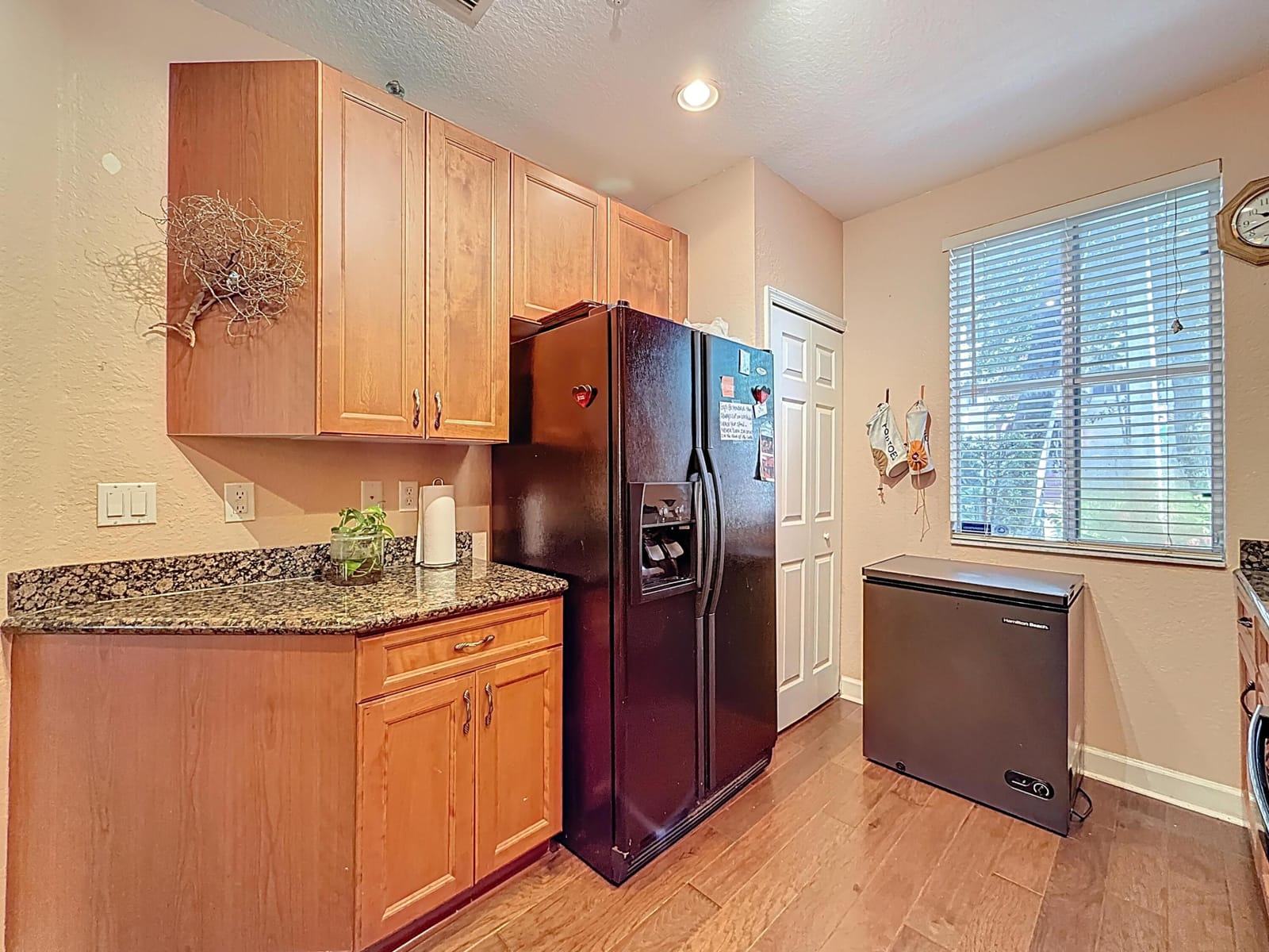 312 Bayfront Drive — photo 9