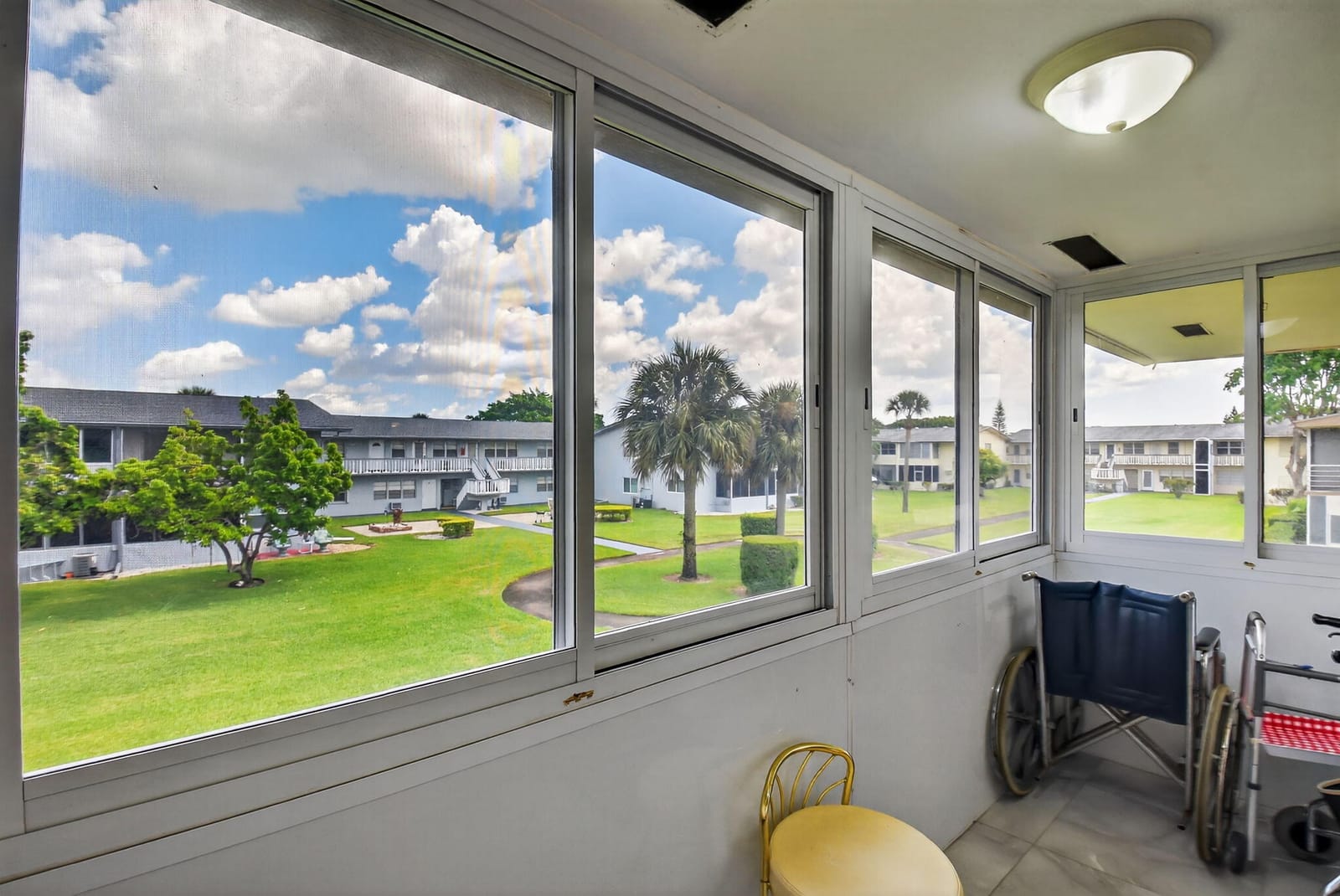 16 Waltham A, West Palm Beach, FL 33417 photo 13