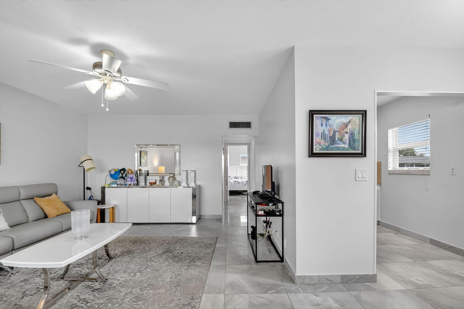 16 Waltham A — photo 5