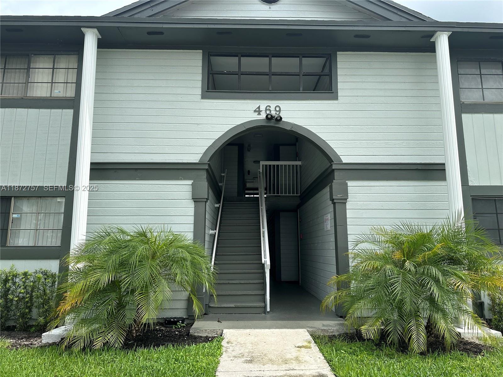 469 NE 207th Lane 101, Miami, FL 33179