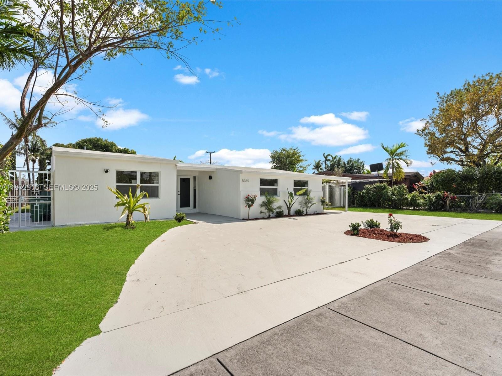 5365 SW 97th Court, Miami, FL 33165 photo 2