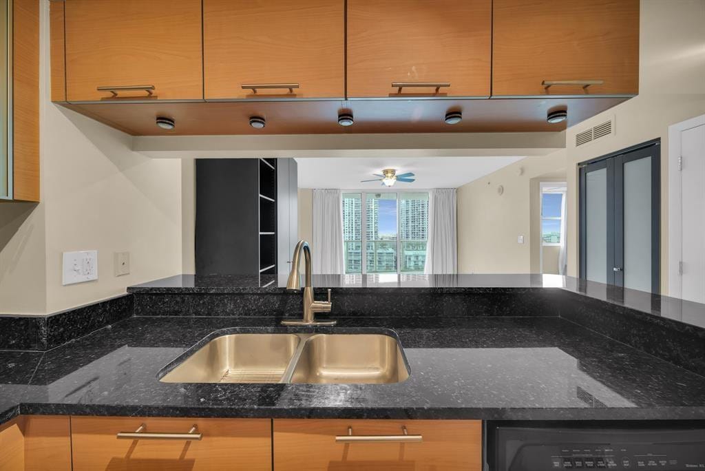31 SE 5 1807 — photo 7