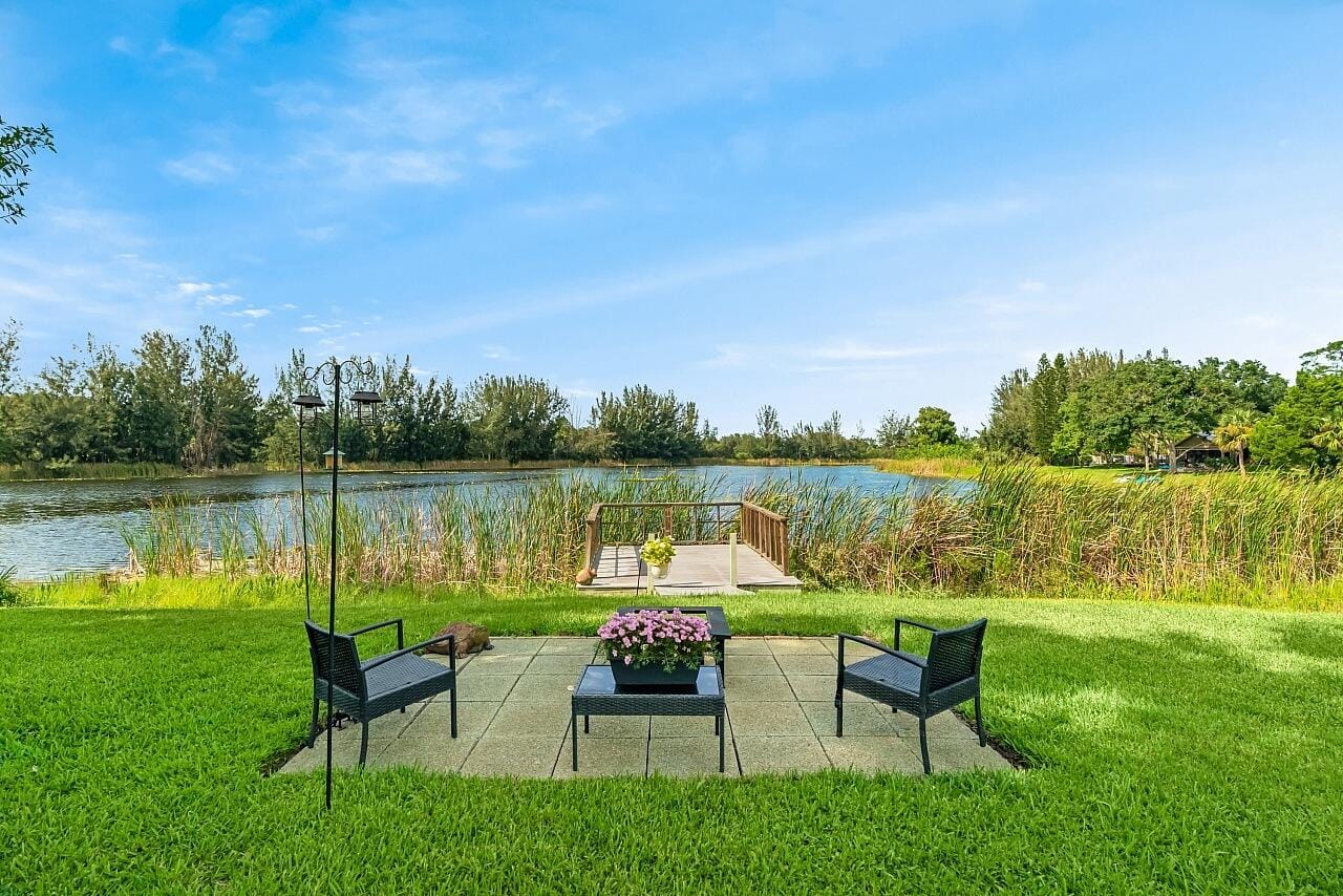 9450 87th Street, Vero Beach, FL 32967