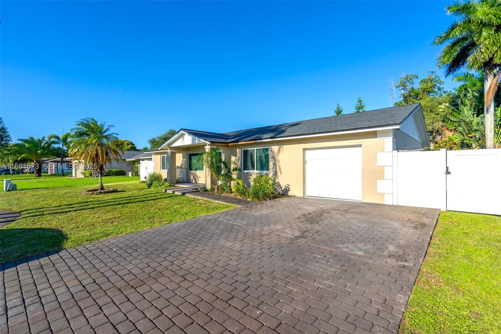 1120 SW 128th Drive — photo 3