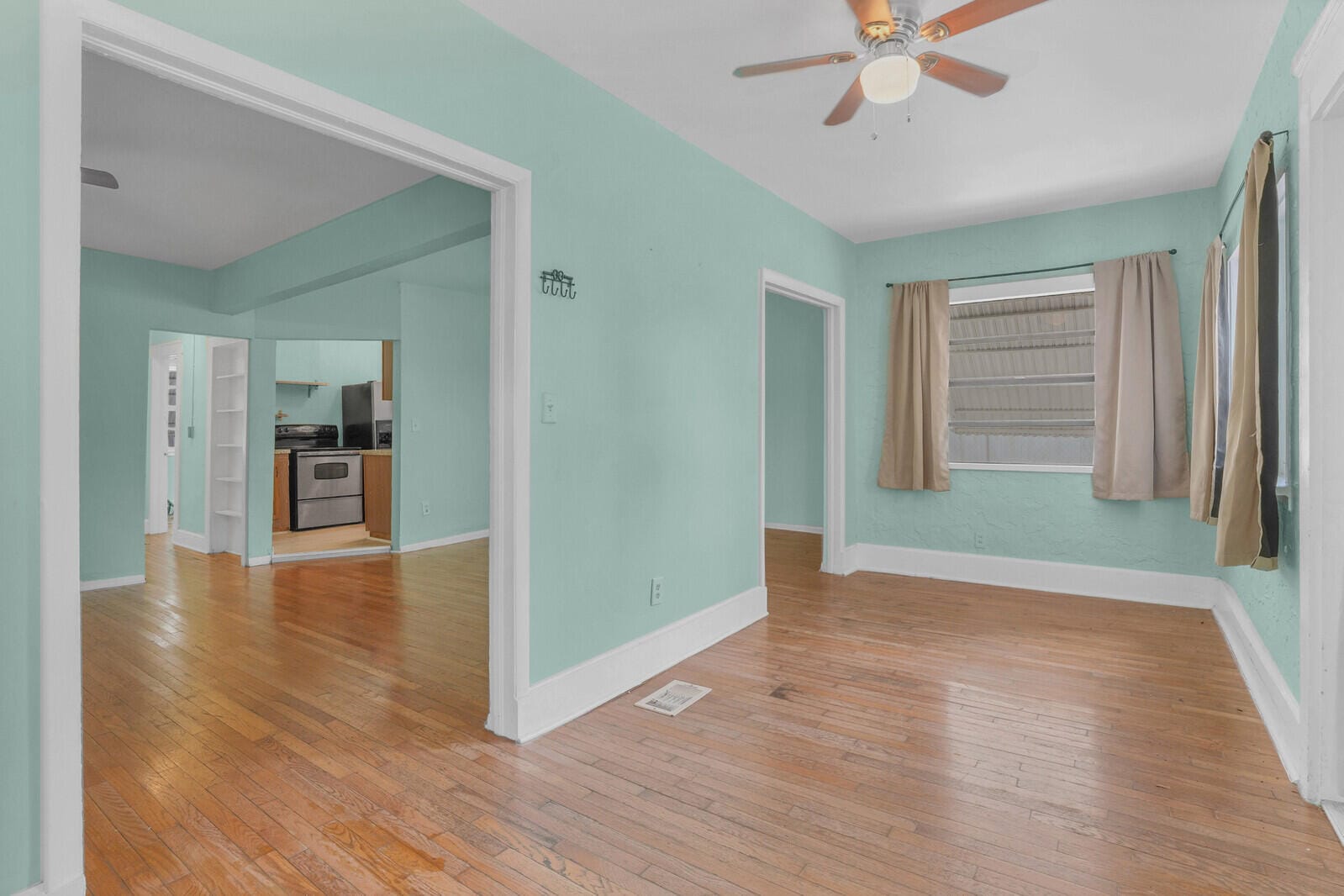 410 S Ocean Breeze — photo 7