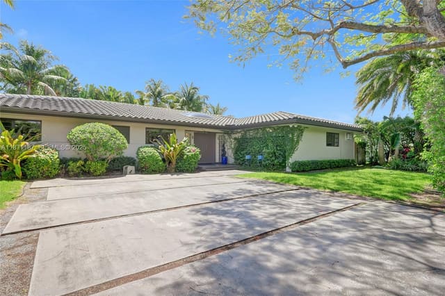 20101 NE 20th Court, sold in Oak Forest, Miami, FL