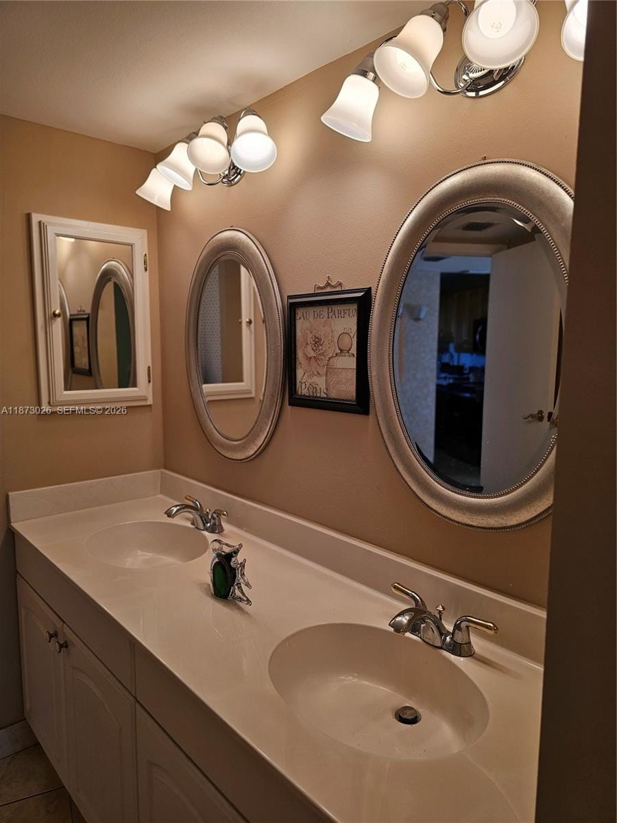 20400 W Country Club Drive 711, Aventura, FL 33180 photo 19