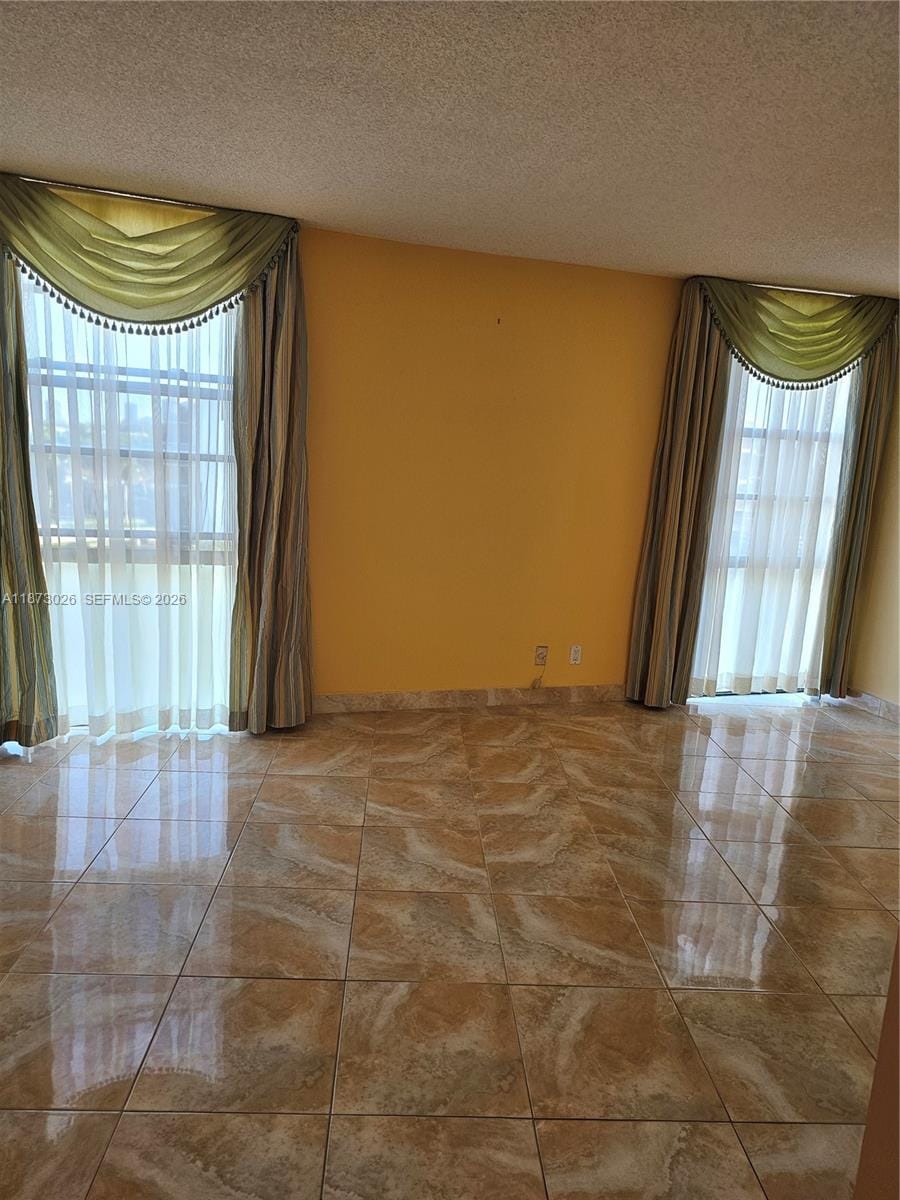 20400 W Country Club Drive 711, Aventura, FL 33180 photo 25
