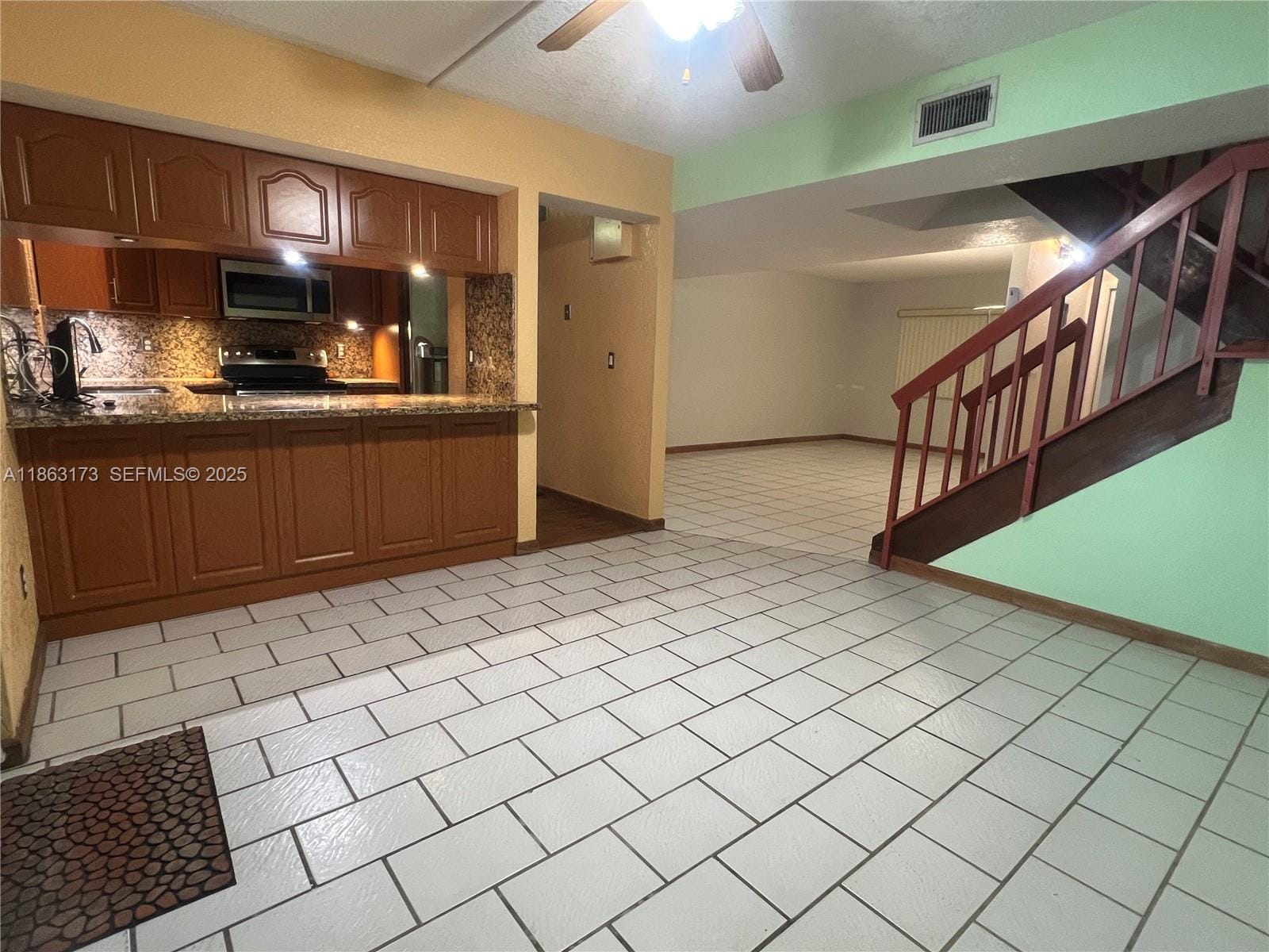 6590 W Th -106 Court 24, Hialeah, FL 33016 photo 18