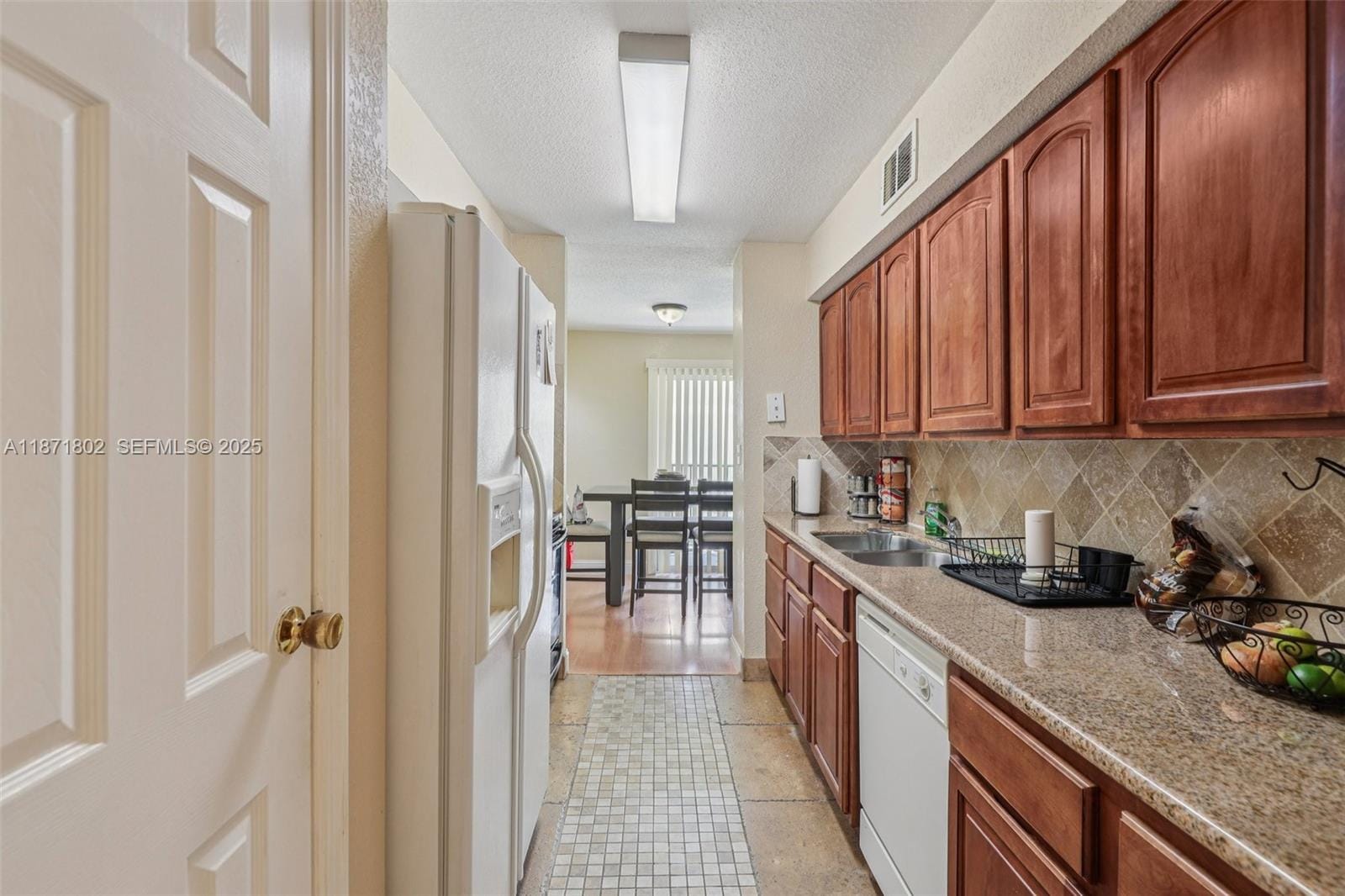915 Riverside Drive 523 — photo 12