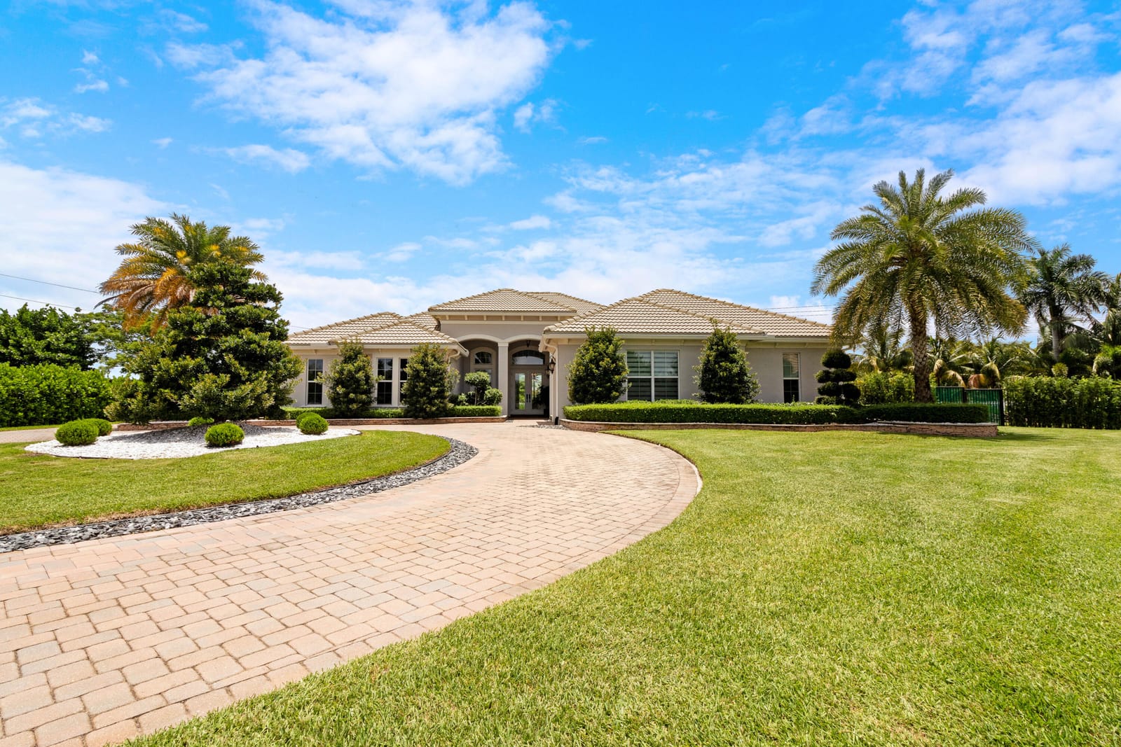 5202 S Sterling Ranch Circle, Davie, FL 33314 photo 3