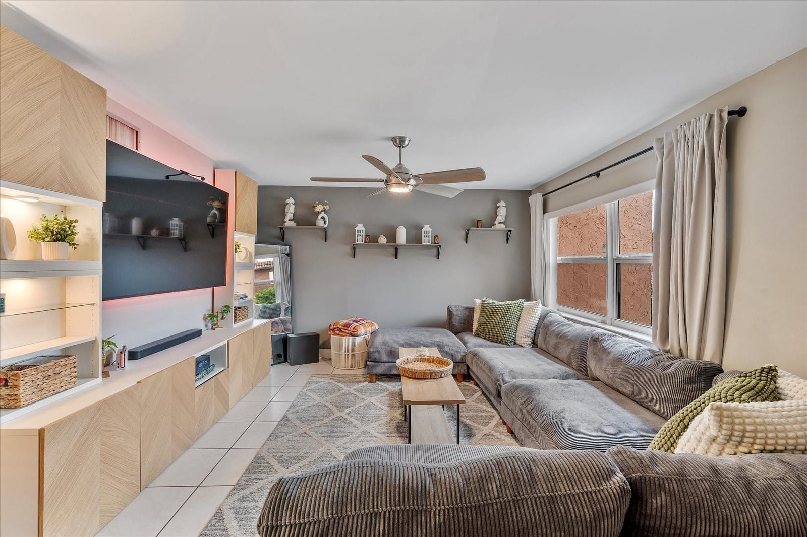 29 Laredo Place 29, Davie, FL 33324