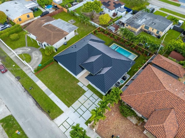9235 SW 42nd Street, sold in Ascot Park, Miami, FL