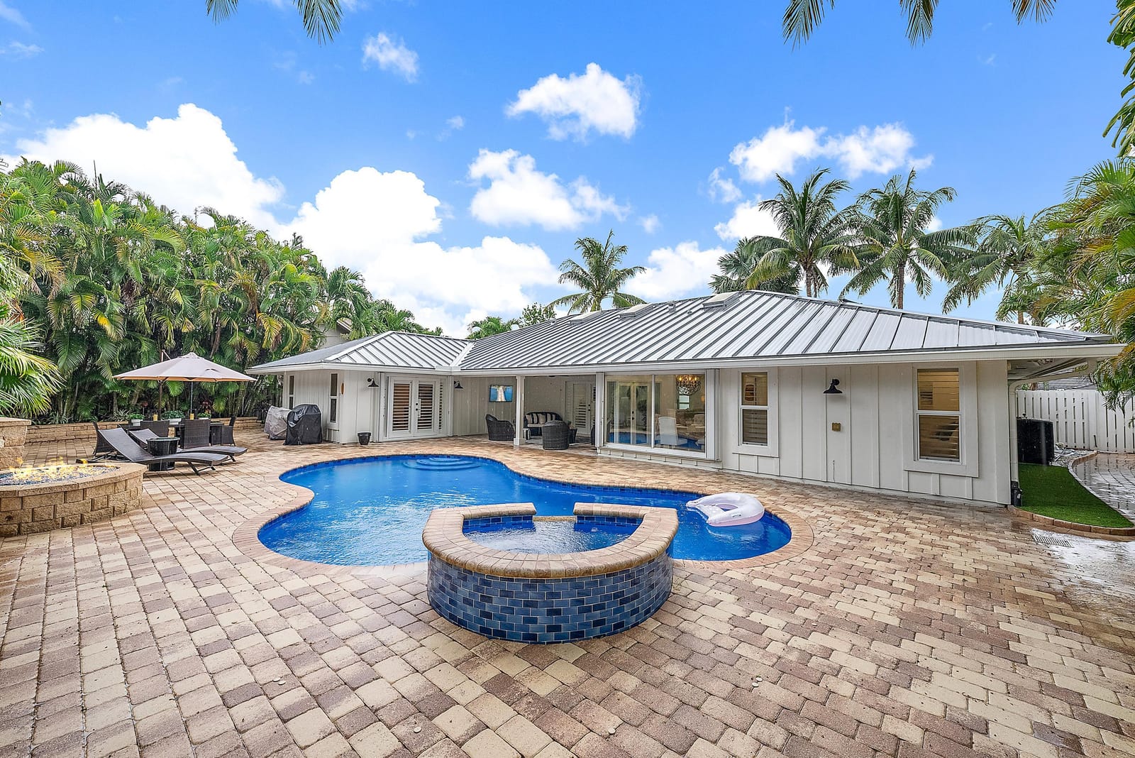 113 Olympus Way, Jupiter, FL 33477
